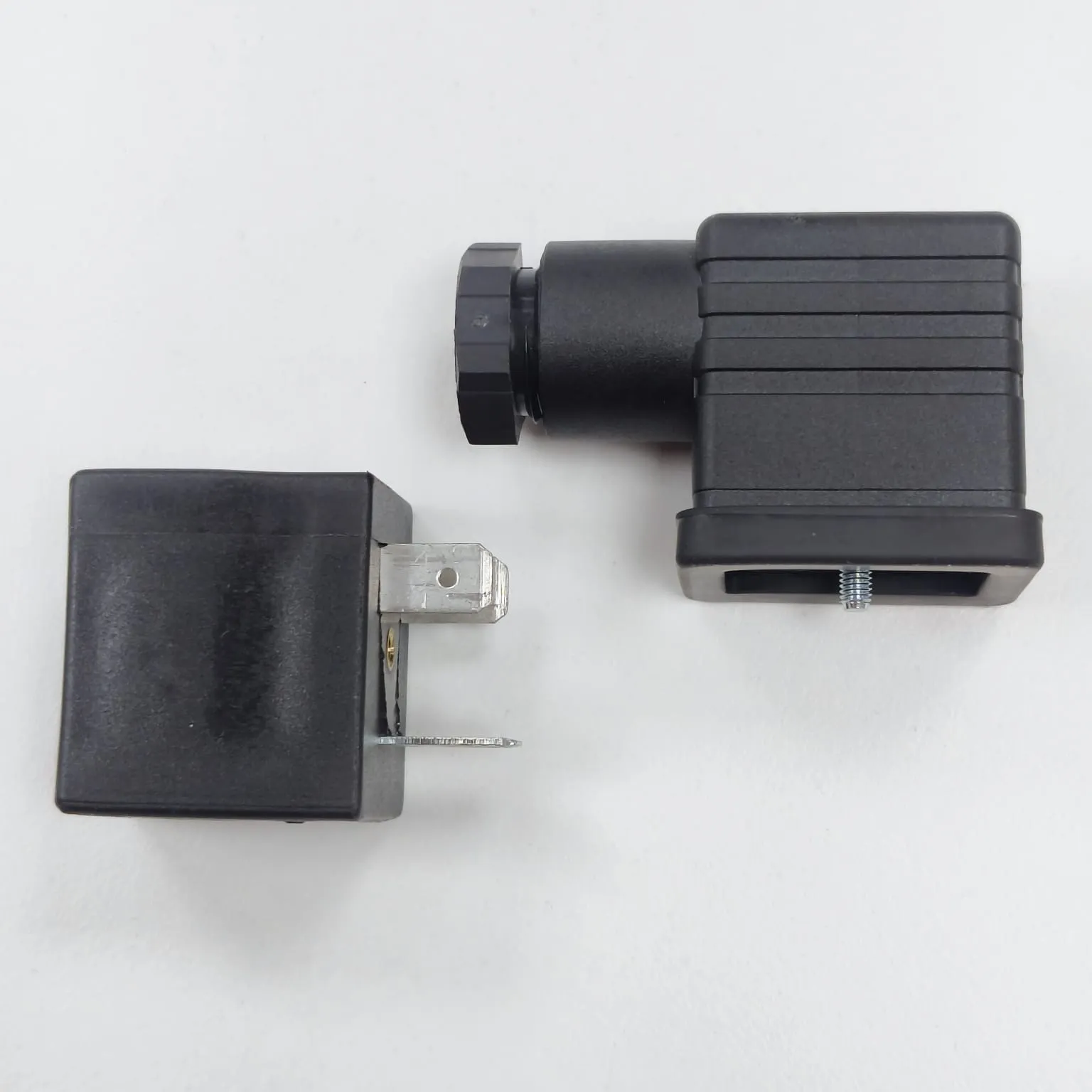ACL Series 3 Coil with Connector, 24V DC for Solenoid Valves, 301 - image 6
