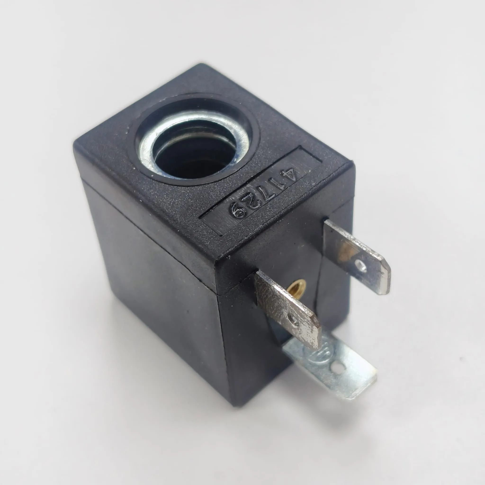 ACL Series 3 Coil with Connector, 380V AC, 50/60Hz for Solenoid Valves, 30G - image 4
