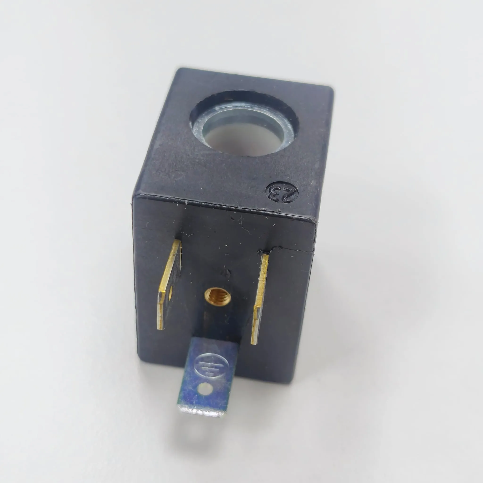 ACL Series 3 Coil with Connector, 48V AC, 50/60Hz for Solenoid Valves, 30C - image 4